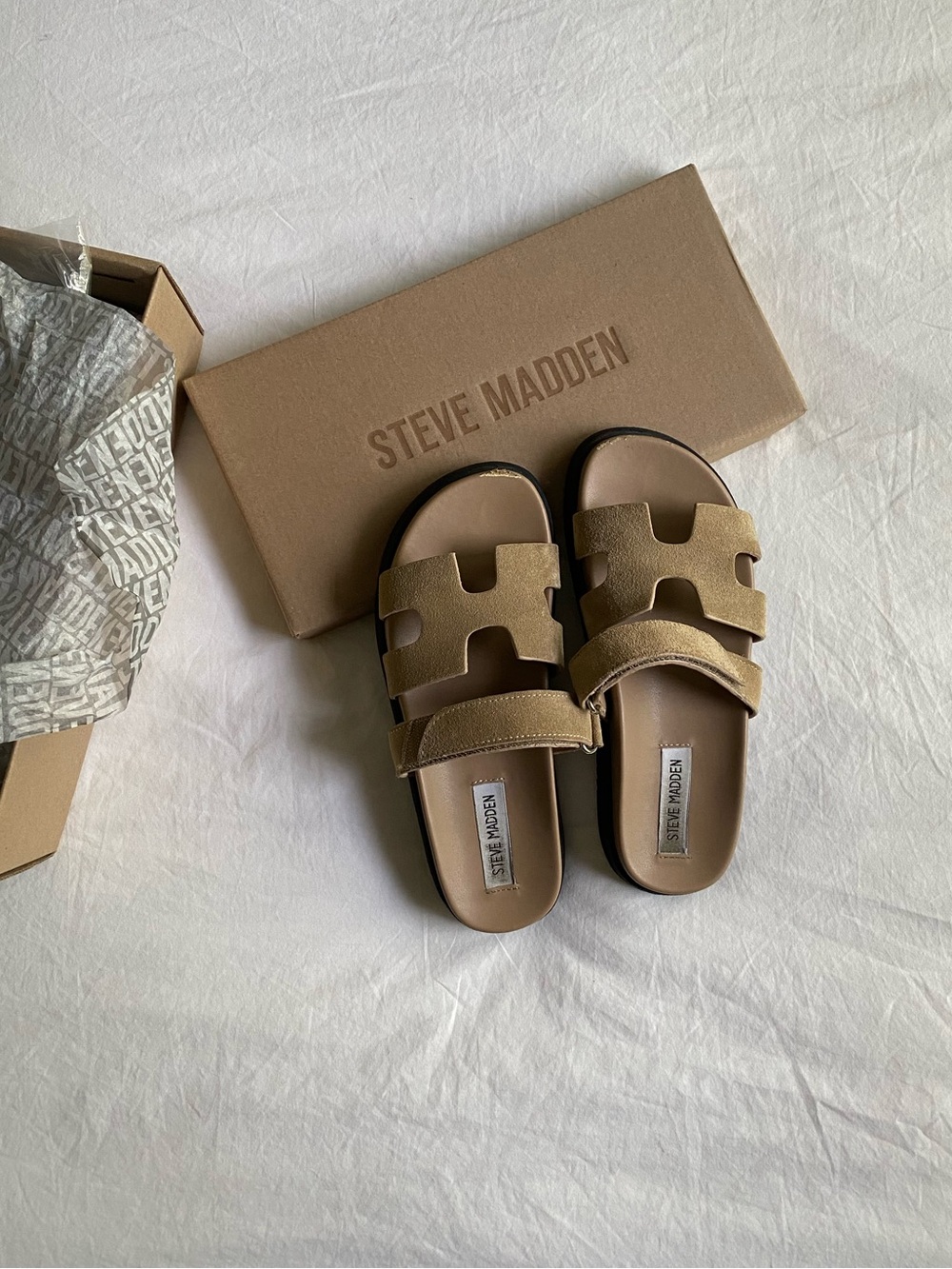 Steve Madden taupe sued sandals